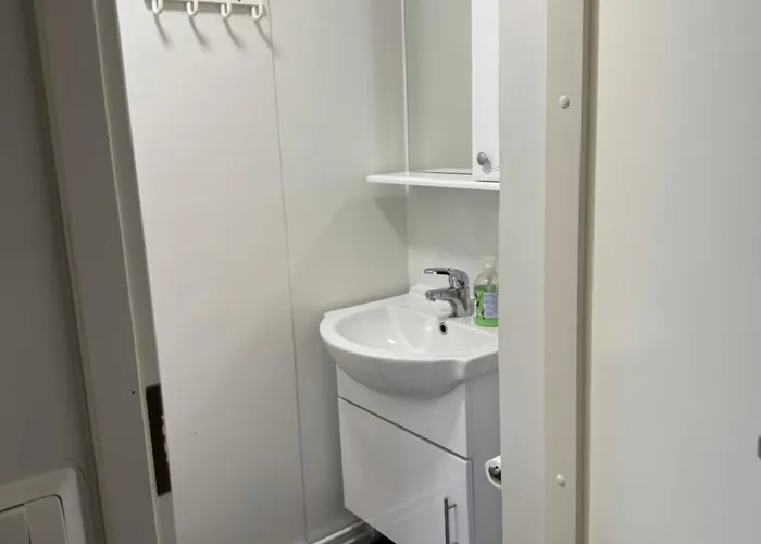 公寓 Small Budget Traveler's Two-room Enonkoski